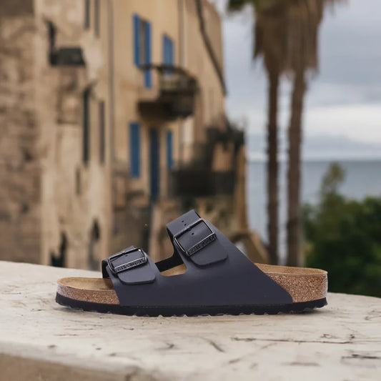 Il Sandalo BIRKENSTOCK Arizona: Comfort e Stile che Non Passano Mai di Moda - Marylou Shop