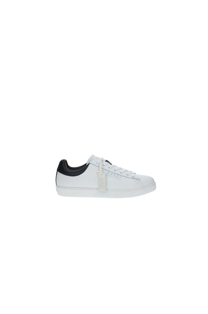 Guess Sneakers Nola FMTNOLFAB12 - Marylou Shop