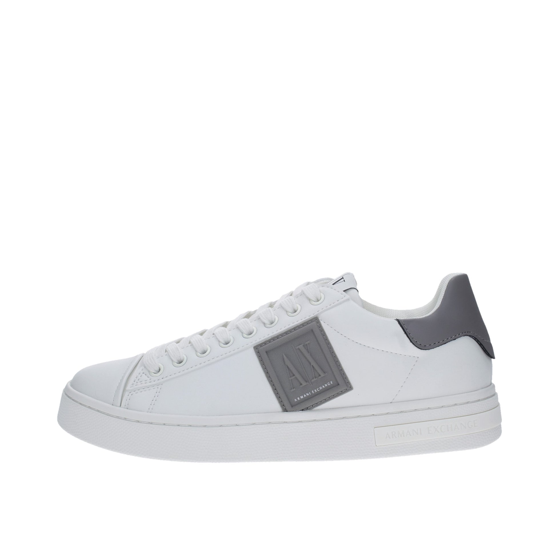 Armani Exchange Sneakers XUX252 - Marylou Shop